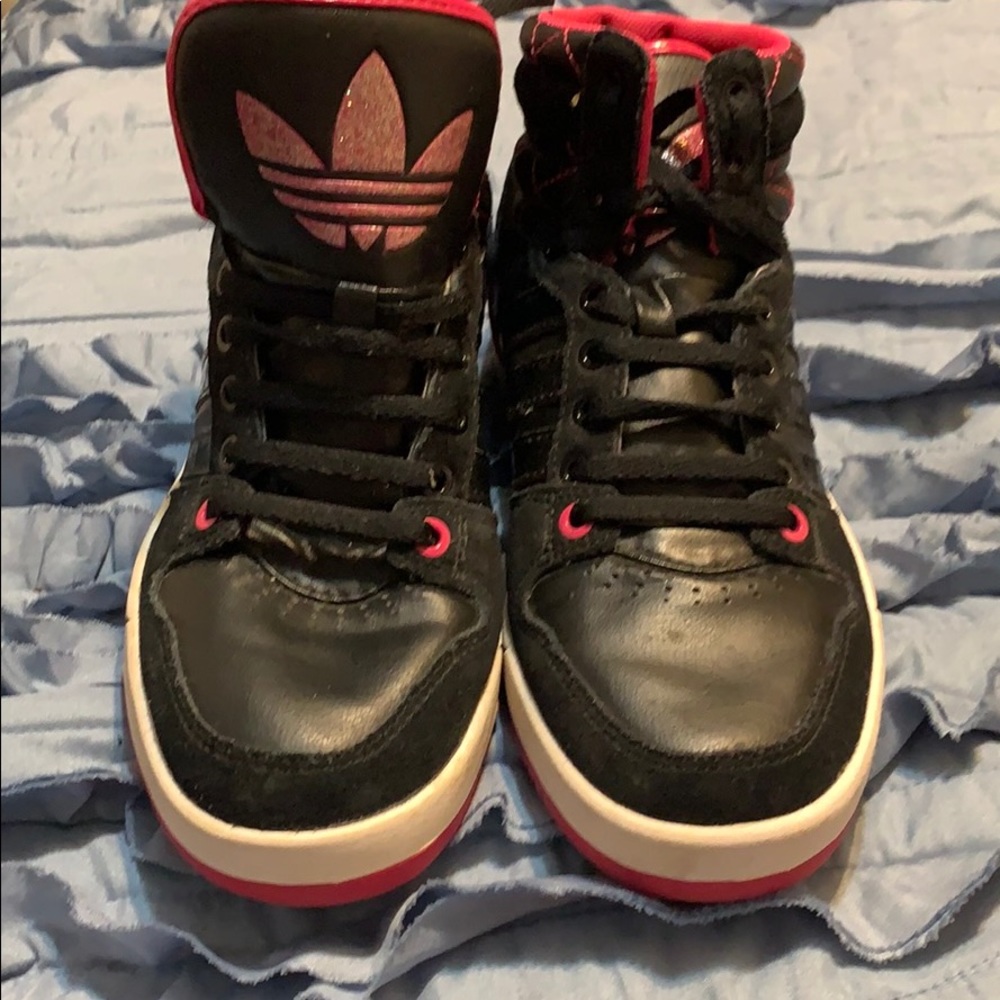 Adidas Sneakers